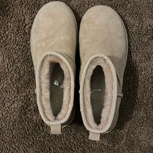 ugg ultra mini boots | women size 10